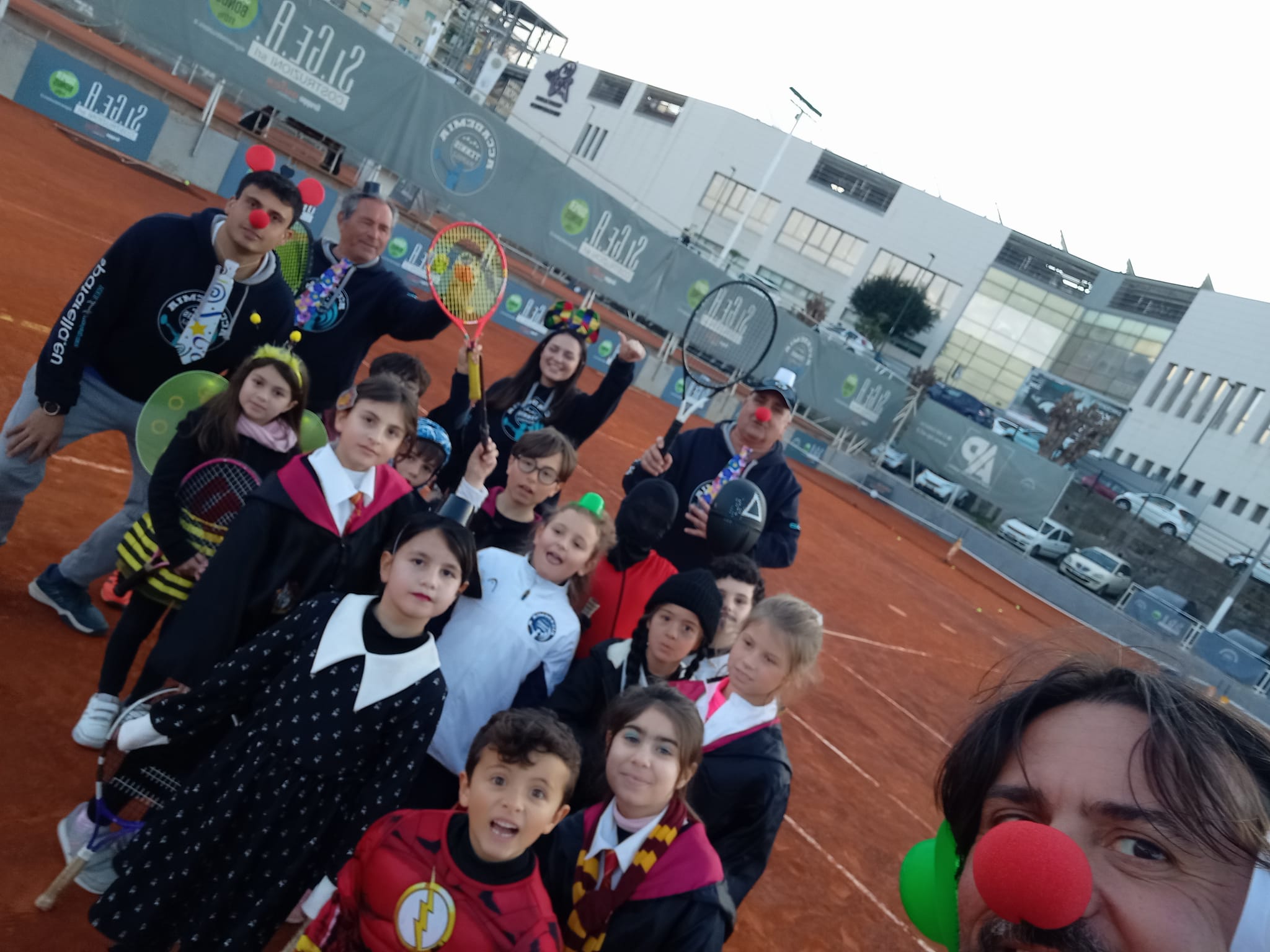 CARNEVAL TENNIS, festa in Accademia